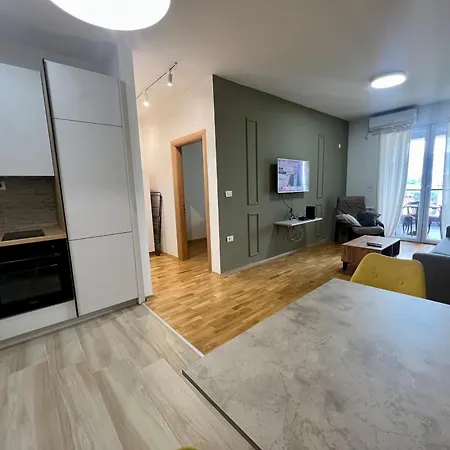 Apartment Lush Penthouses - Eluxory Apts Skopje